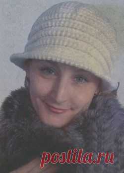 Белая шляпка. Вязание шапок. Узелок.ру