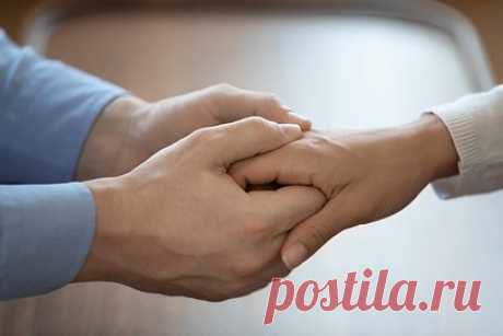 Пара рассказала о трудностях из-за 56-сантиметровой разницы в росте. Брук Достиллио и ее бойфренд Дилан Пейнтер из Германии поделились своим опытом отношений, имея 56-сантиметровую разницу в росте. Рост девушки составляет 152 сантиметра, а ее партнера — 208 сантиметров. Пара рассказала, что иногда испытывает трудности из-за большой разницы в росте, однако «не хотела бы ничего менять».