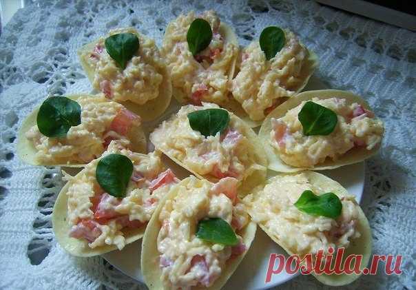 Закуска на чипсах: 7 вариантов начинки | Вкусные рецепты