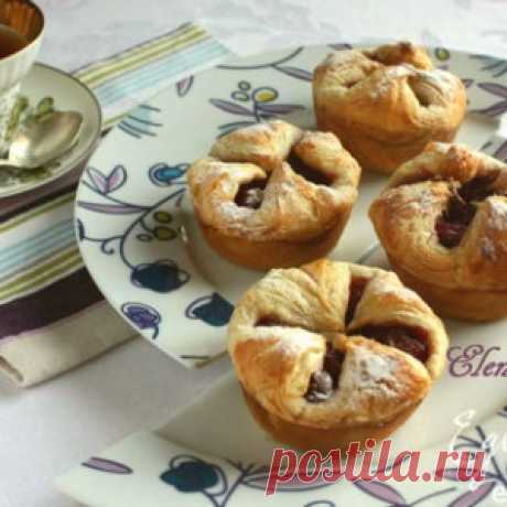 ПИРОЖКИ С ВИШНЕЙ