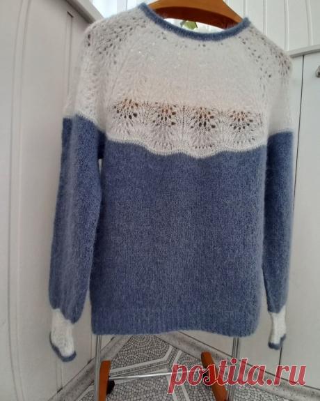 Схема круглой кокетки красивого пуловера от vasilievanadezda

Пуловер связан из бобинной итальянской пряжи Luxury Selection Alphair Baby 950м/100 г в две ниточки (в составе: 70% альпака, 30 па), цвет Лазурный. К сожалению, реально цвет не передался, он более припыленный, не такой яркий
Белая пряжа Luxury (артикул не сохранился) 1000м/100г, 37% мохер, 35%альпака, 28%па
Моя любимая круглая кокетка сверху, без швов и узелков. Связано на спицах 3,5мм- основа, 3,0 мм- резинка, ...