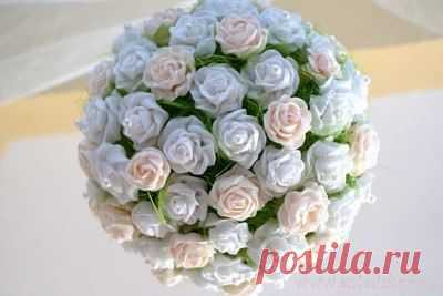 Цветочный шар из гофрированной бумаги - Топиарий