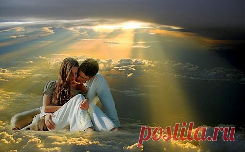 Музыкальная открытка -  *МОЯ ПЕРВАЯ ЛЮБОВЬ...**