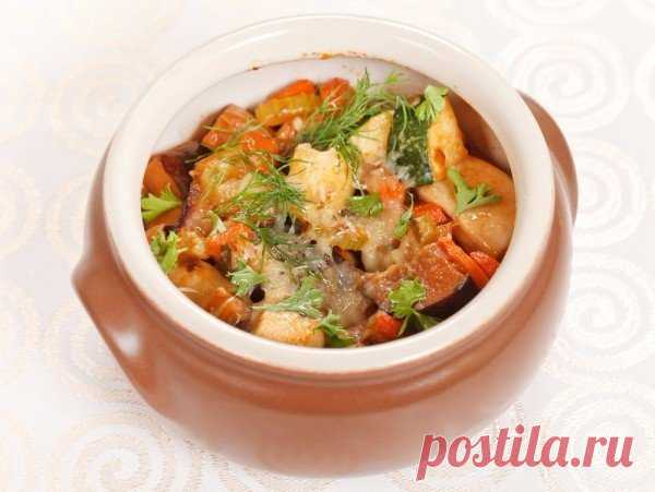 Капуста тушеная с мясом в горшочке