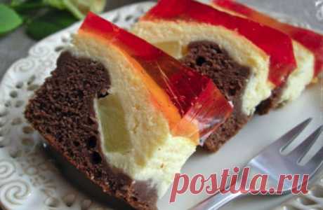 Пляцок з сиром, ананасом та желе