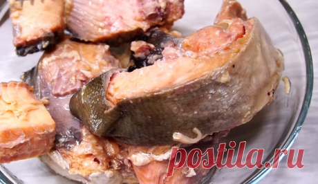 Вкуснейшие рыбные консервы: можно сделать в домашних условиях По этому рецепту можно готовить вкуснейшие рыбные консервы из любых сортов рыбы. Рецепт простой, но всегда удачный.
Рыбные консервы используем для начинки в пирогах, в качестве закуски! А какой вкусны…