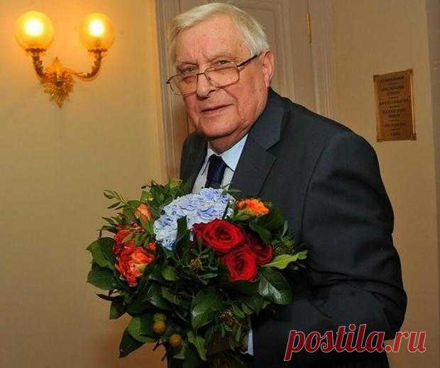 85-летие Олега Басилашвили: творческие успехи и личная жизнь выдающегося актёра