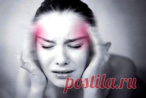 Причины мигрени | Здоровый образ жизни
Мигрень – взрывающая мозг, пульсирующая боль в голове, чувствительность к свету, звукам или запахам. По данным официальных исследований от 16,2 до 22,7 % американцев страдают от мигрени. Директор университетской Клиники нейропатии и головной боли Мичигана доктор Уэйд Купери, изучающий причины мигрени и способы ее лечения, считает, что их значительно больше.