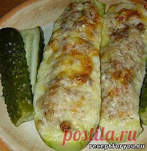 Кабачки, фаршированные сардинами.