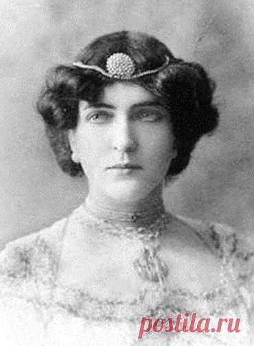 Писательница и убийство
http://akunin.smi2.ru/blog/43381253002