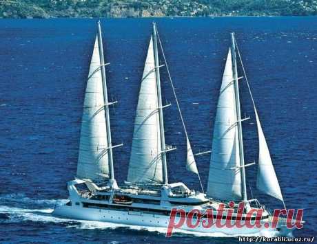 парусно-моторная яхта «Le Ponant»