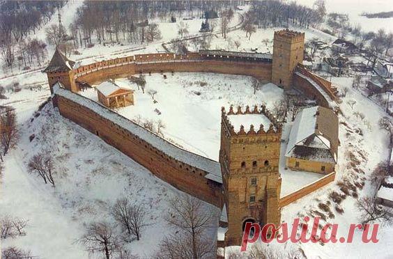 Замок Любарта в Луцке или Луцкий замок  |  Pinterest • Всемирный каталог идей