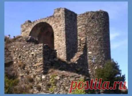 (11) Facebook