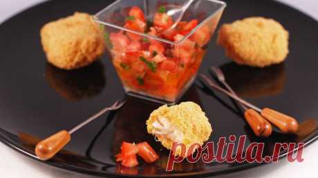 Жареная рыба в хрустящей корочке с сальсой из помидоров