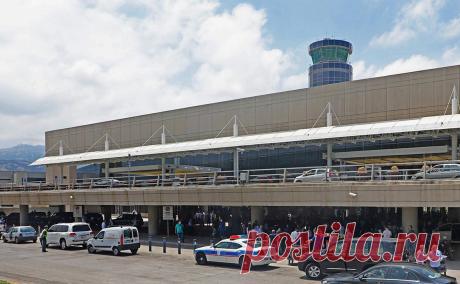 Британия временно отозвала часть сотрудников из посольства в Ливане. Великобритания временно отзывает часть сотрудников своего посольства в Бейруте, сообщает МИД страны.