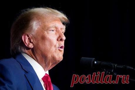 Трамп продолжит политическую деятельность после предъявления обвинений. Бывший президент США Дональд Трамп пообещал продолжить политическую деятельность после предъявления обвинений. Политик связал очередное уголовное дело со своими успехами в борьбе за возвращение в Белый дом. Трамп заявил, что Байден пытается упрятать в тюрьму «главного политического оппонента».