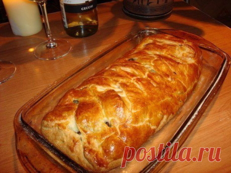 Быстрый пирог с мясом и грибами