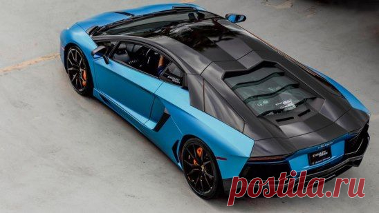 Lamborghini Aventador