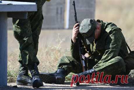 «Опасно просто их присутствие там» Миллионы россиян страдают из-за болезней психики. Почему их пытаются мобилизовать?: Общество: Россия: Lenta.ru