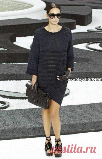 Стильное вязаное платье от Шанель. Вязание с подиума схемы.
