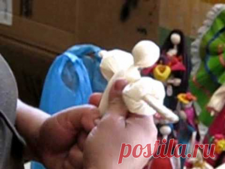 Making Corn Husk Dolls