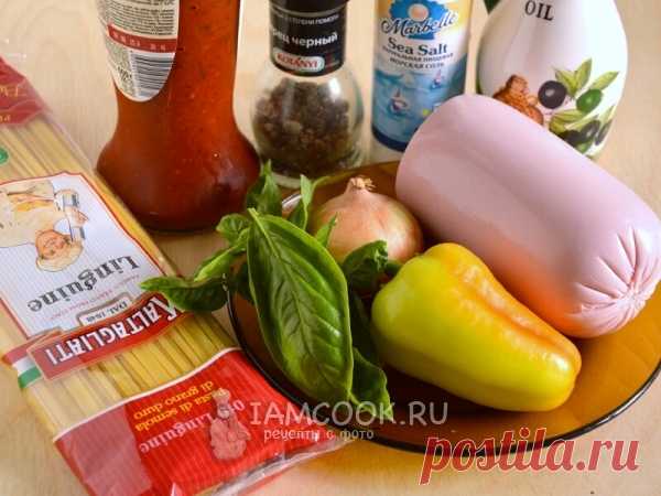 Жареные макароны с колбасой в томатном соусе, рецепт с фото
