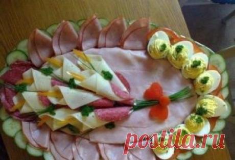 Украшение блюд к праздничному столу.
Так красиво, что и есть жалко