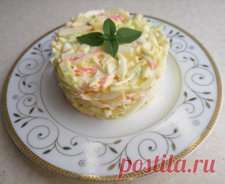 Лёгкий и быстрый салат "Русалочка". Ингредиентов мало, а получилось очень вкусно | Еда - это просто! | Яндекс Дзен