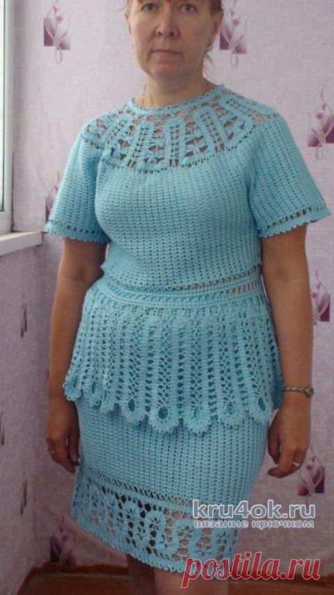 Костюм женский крючком. Работа Людмилы Савельевой