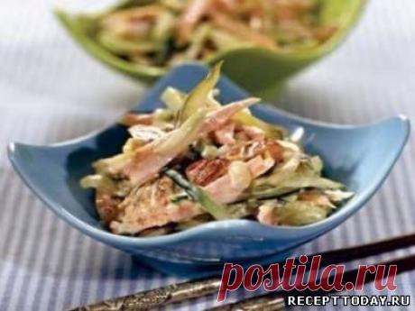 Рецепт: Салат из куриной грудки с огурцами
