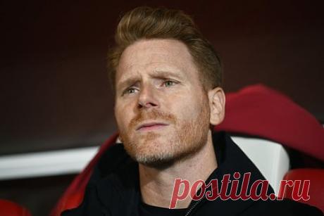 Главный тренер «Спартака» отреагировал на информацию об уходе из клуба. Главный тренер «Спартака» Гильермо Абаскаль отреагировал на информацию об уходе из клуба. «Конечно, я остаюсь в &quot;Спартаке&quot;», — заявил специалист в ответ на вопрос о будущем в московской команде. Ранее появилась информация, что Абаскаль может возглавить испанский клуб «Кадис».