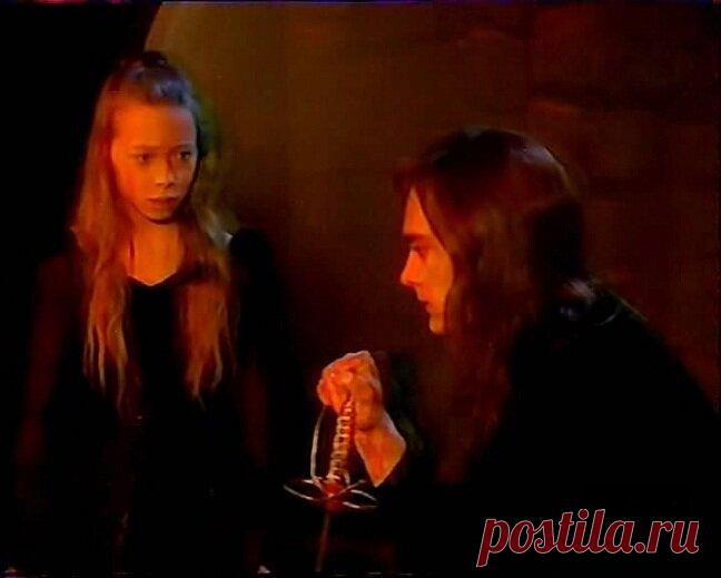 Замок в ущелье Гина (1998)