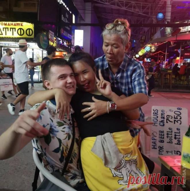 Туристу грозит 10 лет тюрьмы за надпись на 800-летней тайской крепости . Чёрт побери