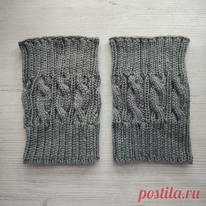 Чтобы связать гетры нужы носочные спицы №2.5, пряжа GAZZAL Baby wool XL.

Хватит двух мотков.

На спицы набираем 78 петель и начинаем вязание:

15 рядов резинкой 2х2 по кругу.