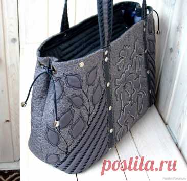 Сумка для сестры) | Шьем аксессуары Приветствую всех) Сшила сумку для сестры - размеры были заявлены 25х35х14, ручки 50. Стежка на ткани Дюспо двух цветов (первый раз стегала на ней и прямо влюбилась в эту ткань,так она себя хорошо ведет при стежке)Стежка на поролоне 5 мм, на лицевой вставке на двух слоях для объема)...