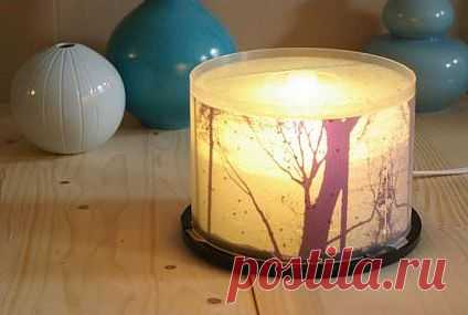 Светильник из коробки для хранения CD дисков