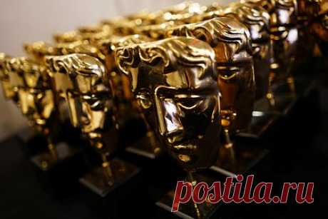 Режиссеры прямой трансляции похорон Елизаветы II получили премию BAFTA. Режиссеры Питер Бриджес, Мэтью Чарльз, Конрад Флетчер, Джулиан Гоф, Энди Джеймс и Энди Пейн получили премию Британской академии кино и телевизионных искусств (BAFTA) в двух номинациях. Отмечается, что режиссеры отвечали за трансляцию похорон королевы Великобритании Елизаветы II.