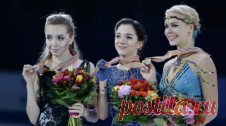 Погорилая — о Медведевой и Радионовой: у нас была грызня на льду, но вне мы смеялись. Призёр чемпионата мира по фигурному катанию Анна Невская (в девичестве Погорилая) ответила на вопрос о дружбе и соперничестве с Евгенией Медведевой и Еленой Радионовой во время соревновательной карьеры. Читать далее