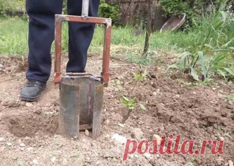 Полезное приспособление для дачи своими руками Иногда на дачном участке требуется пересадить куст или небольшое деревце из одного места в другое. Как это можно сделать?Чаще всего используют