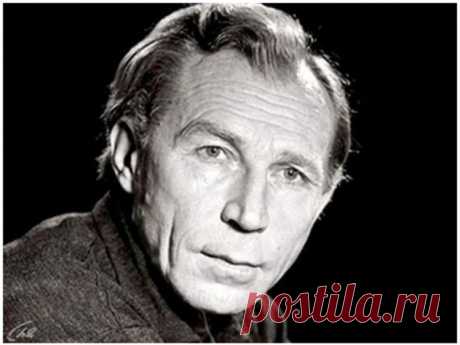 Иван Лапиков, 7 июля, 1922
 • 2 мая 1993