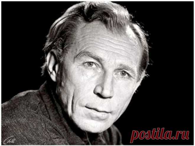 Иван Лапиков, 7 июля, 1922
 • 2 мая 1993