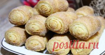 Невероятно вкусное хрустящее печенье Сегодня готовлю очень вкусное, хрустящее печенье, где тесто замешивается всего из 3 ингредиентов… Рецепт этого печенья нашла в интернете и готовлю его первый раз! И, теперь буду готовить его часто. Из дальнейшего количества ингредиентов получается 16 штук печенья...