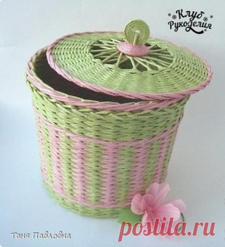 Корзинка из газетных трубочек!