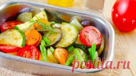 Рецепты запеченных овощей - ПУТЕШЕСТВУЙ ПО САЙТУ. Конец лета дарит каждой хозяйке богатое изобилие овощей на кухне. Но иногда так катастрофически не хватает времени на длительную готовку или хитроумные рецепты! На выручку приходят запеченные овощи, рецепт которых не требует особых навыков кулинара. Добиться мягкой серединки и хрустящей корочки можно, используя различные маленькие хитрости. Образованию золотистого покрова способствует …