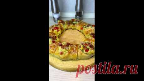 Красивый и вкусный пирог 

Ингредиенты:
Для теста:
• кефир – 100 мл
• сметана – 100 гр
Показать больше