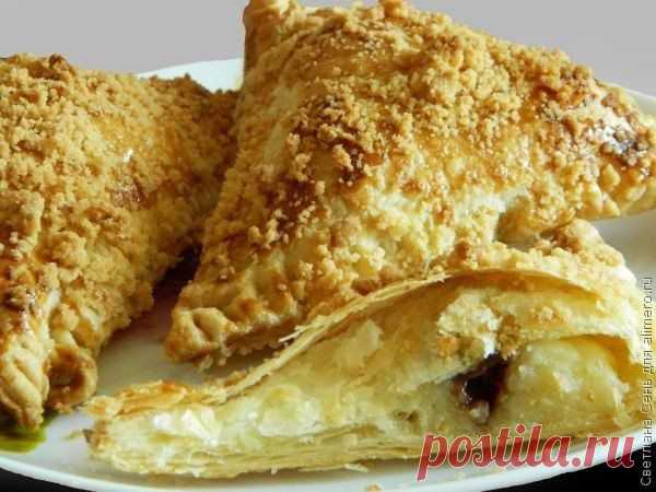 Слойки с бананом и ванильным кремом » Кулинарные рецепты
