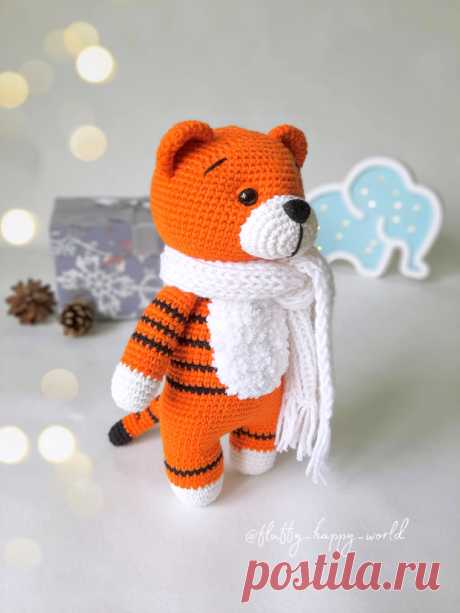 PDF Тигрёнок Тео крючком. FREE crochet pattern; Аmigurumi animal patterns. Амигуруми схемы и описания на русском. Вязаные игрушки и поделки своими руками #amimore - тигр, тигрёнок, тигрята, котик, кот, котенок.