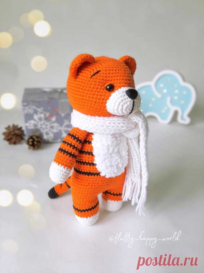 PDF Тигрёнок Тео крючком. FREE crochet pattern; Аmigurumi animal patterns. Амигуруми схемы и описания на русском. Вязаные игрушки и поделки своими руками #amimore - тигр, тигрёнок, тигрята, котик, кот, котенок.