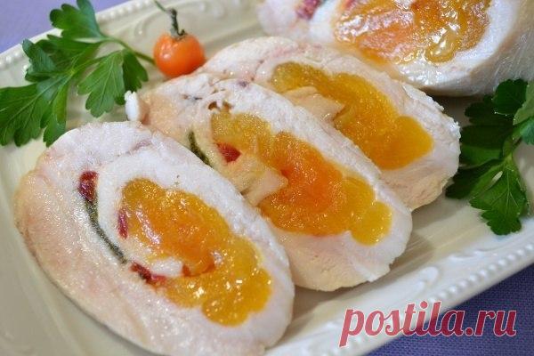 Куриные колбаски-рулетики с курагой.  Вкусное сочное мясо! Прекрасно подойдут для всех случаев: от завтрака до праздничного стола! 






Вкусное сочное мясо! Такие рулеты прекрасно подойдут для всех случаев: от завтрака до праздничного стола!Вам потребуется:Грудки куриные филе – 4 шт. большихСоль, специи – по вкусуКурага – по 4-…