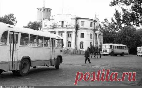 Фотография - Кузьминки. Конечная автобуса №29 - Фотографии старой Москвы